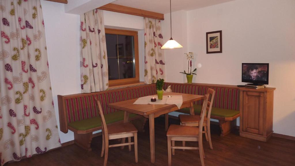 Ferienhof Nogler Zellberg Room photo